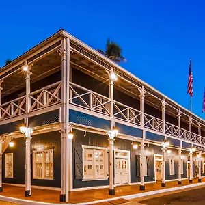 Western Pioneer Hotel