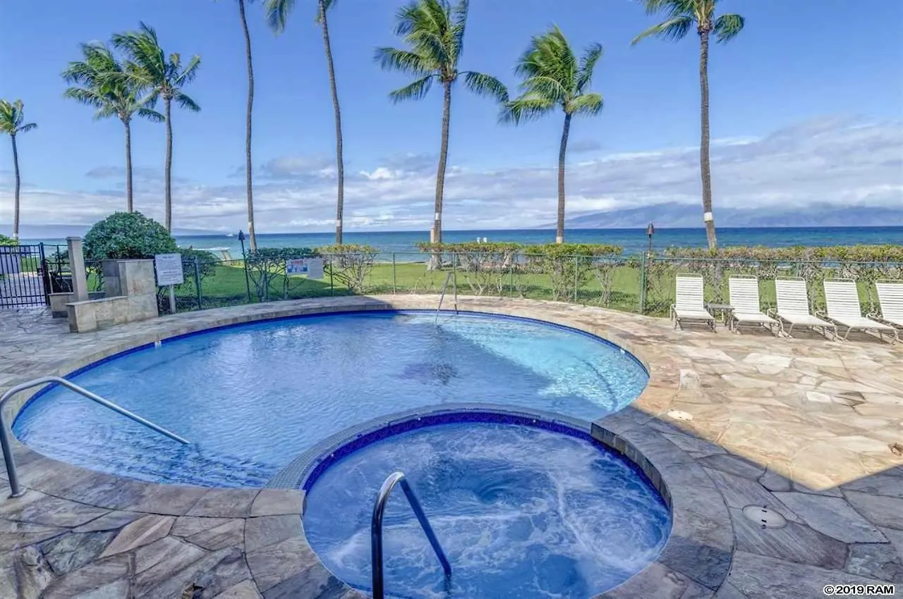 Lahaina Wonderful Condos - Paki Maui location